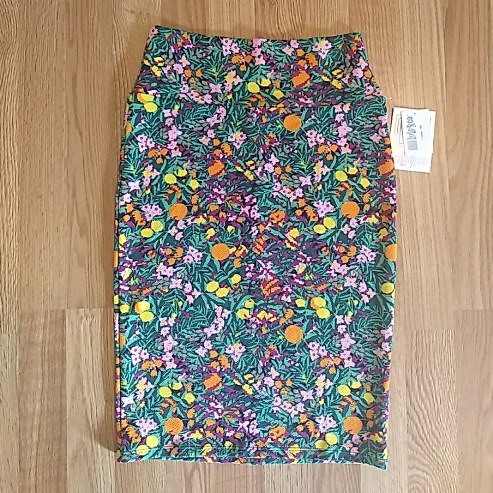 NWT LuLaRoe Cassie